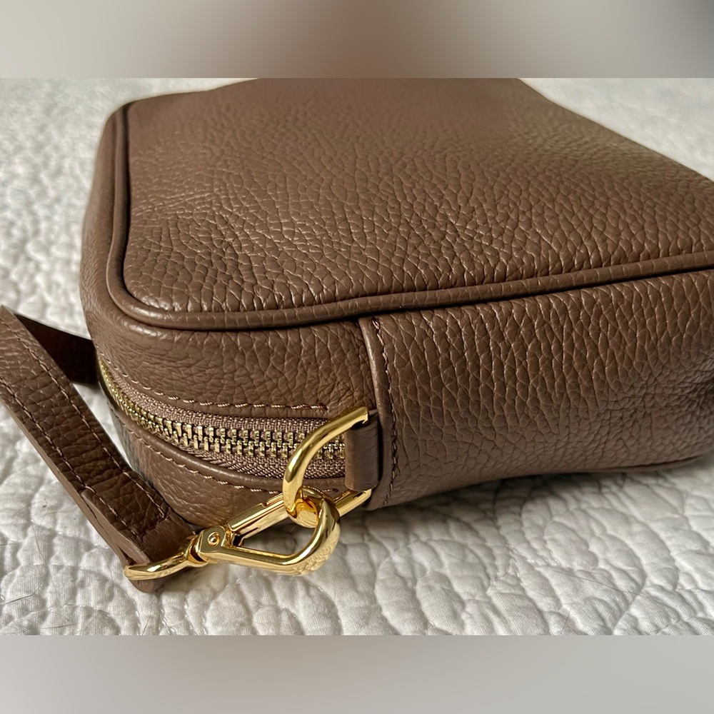 Quince Brown Pebbled Leather Crossbody Bag - Picture 15 of 16